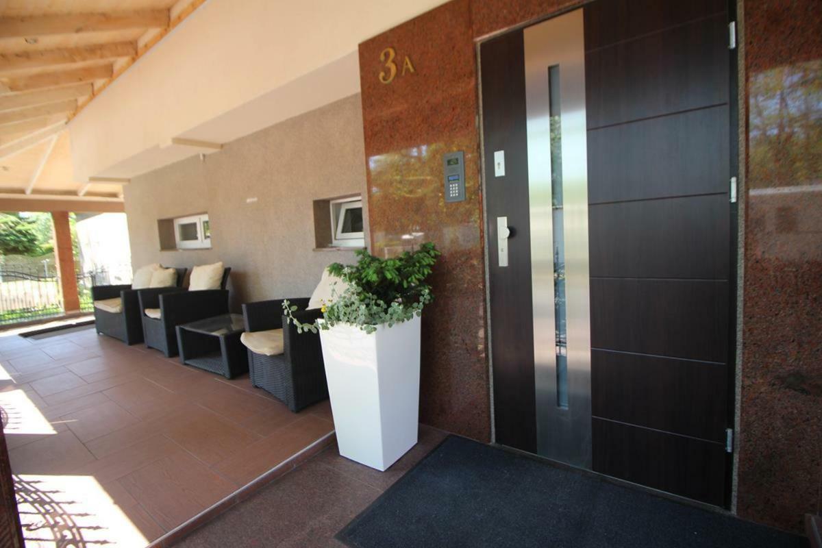 Dom Goscinny Ewa - 200 M Od Morza Dziwnów Exterior foto